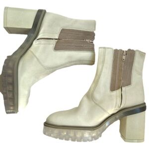 Free People James Chelsea Ice Boots Ecru Grey Size 38 NWOT Side Zip Platforms